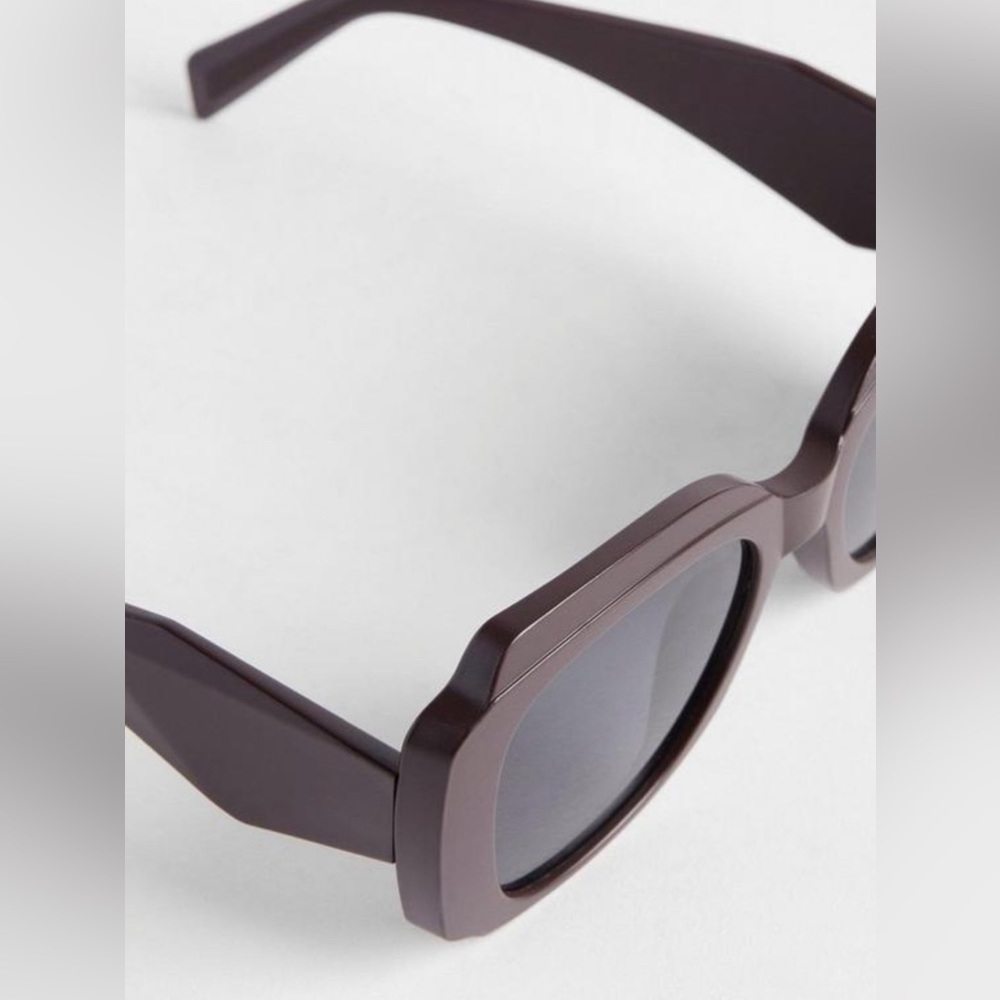 Torrid Matte Square Smoke Lens Sunglasses - Picture 3 of 3